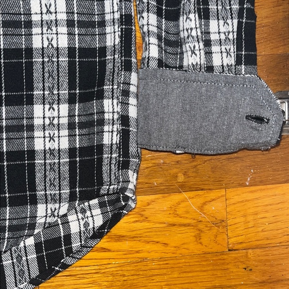 Frye Monochrome Plaid Men's Shirt - Picture 5 of 8